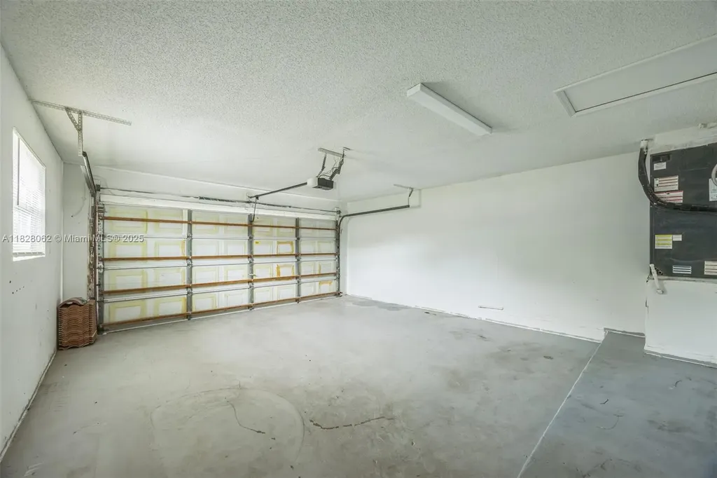 867 Ramblewood Drive Coral Springs FL 33071