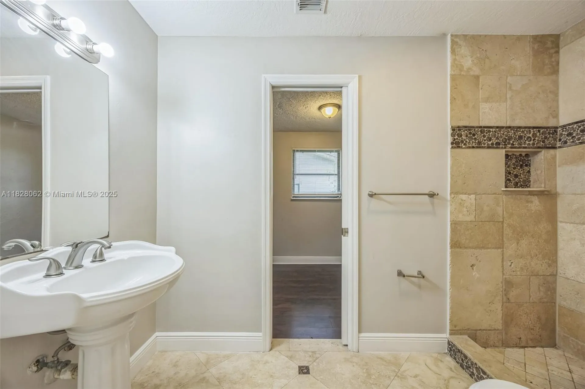 867 Ramblewood Drive Coral Springs FL 33071