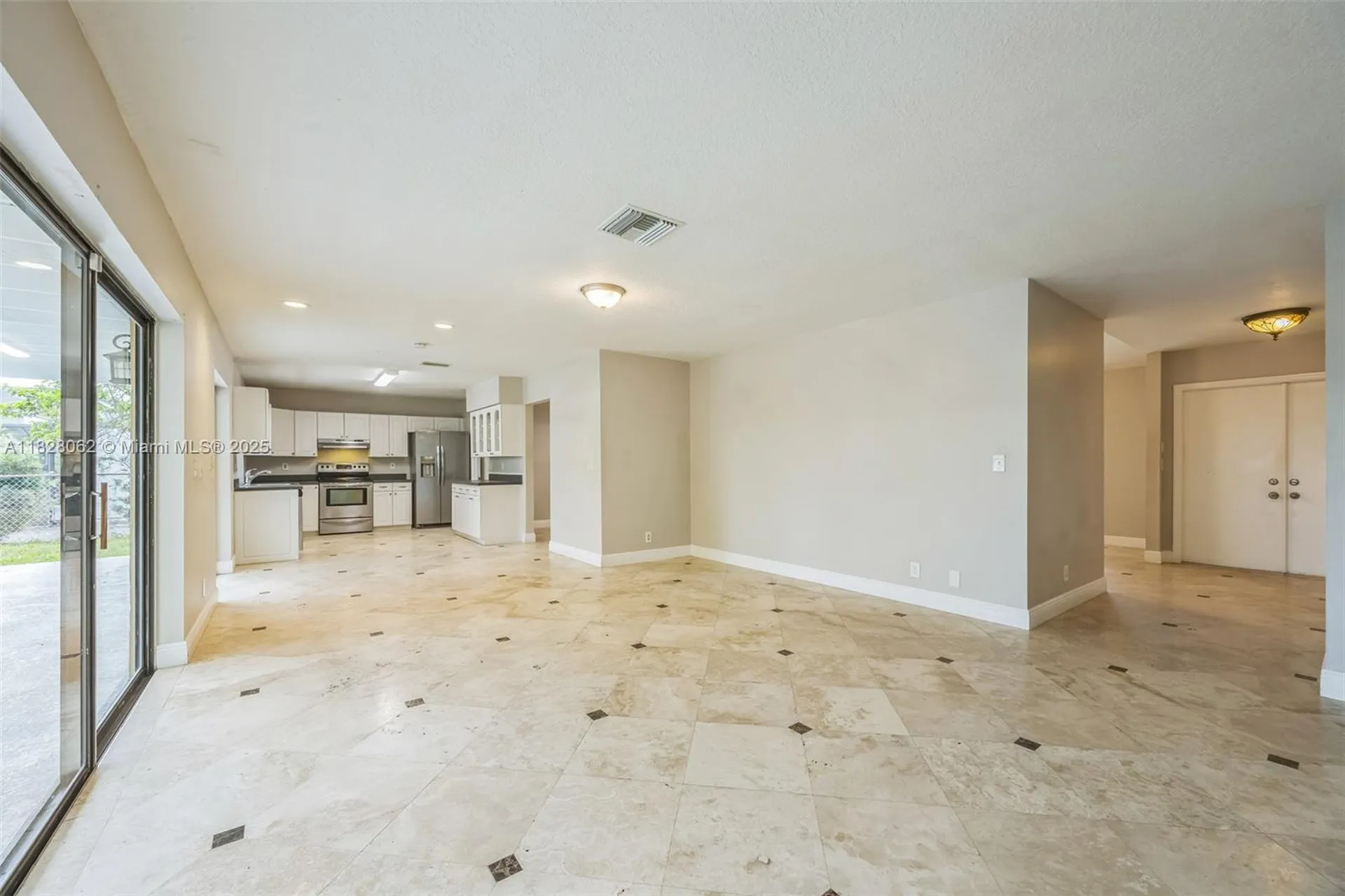 867 Ramblewood Drive Coral Springs FL 33071