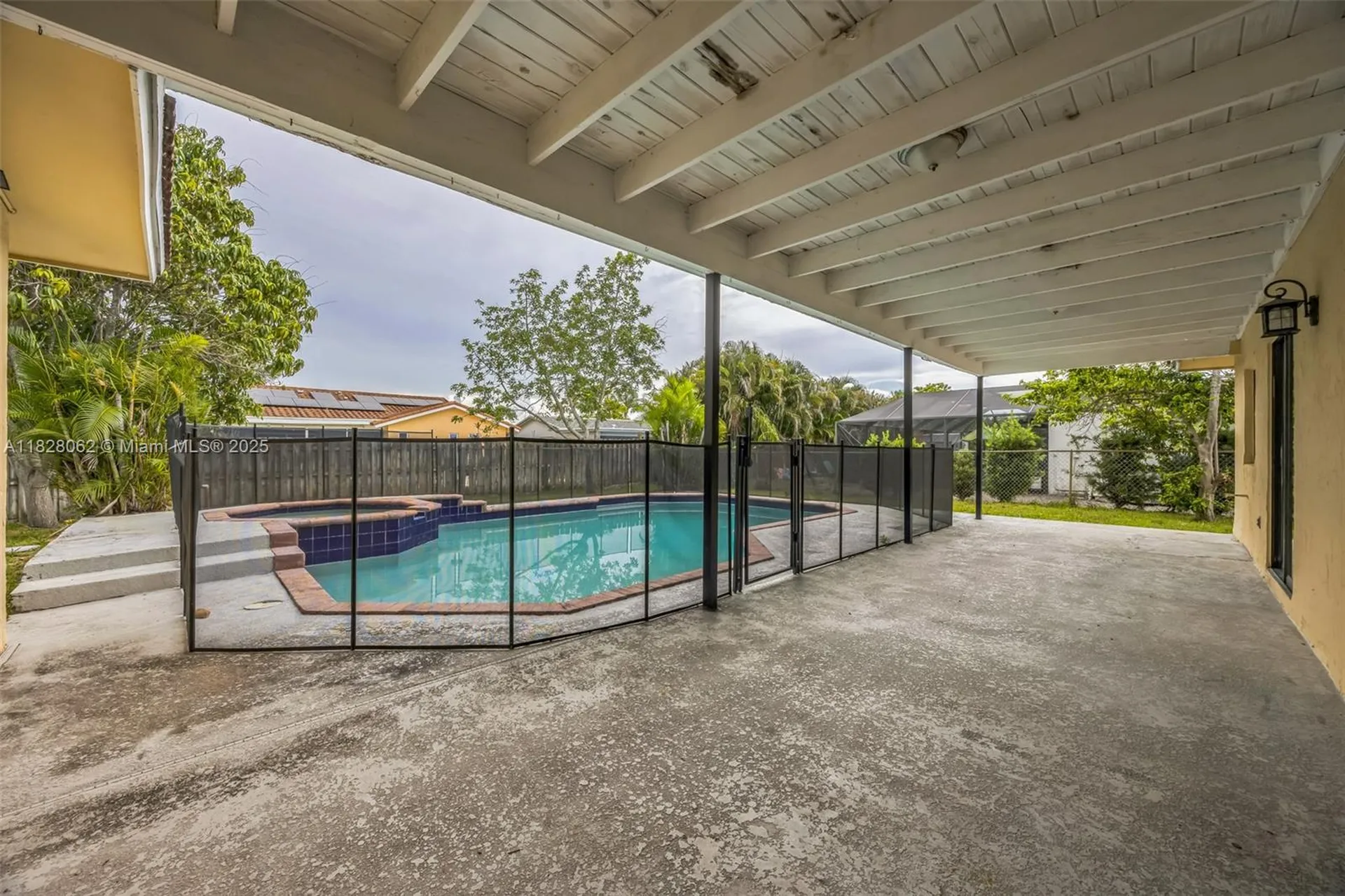 867 Ramblewood Drive Coral Springs FL 33071