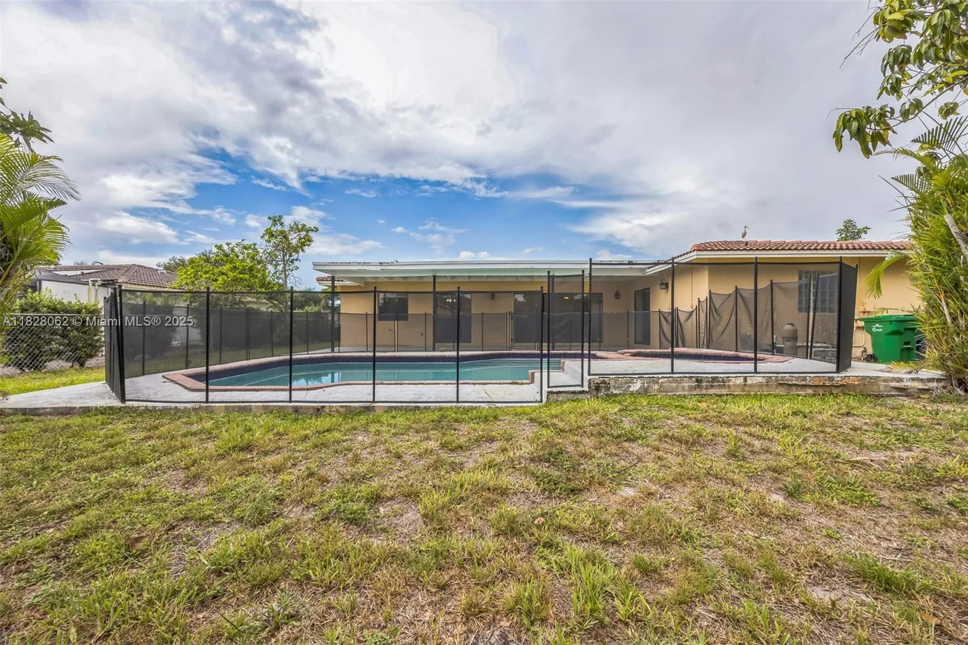 867 Ramblewood Drive Coral Springs FL 33071