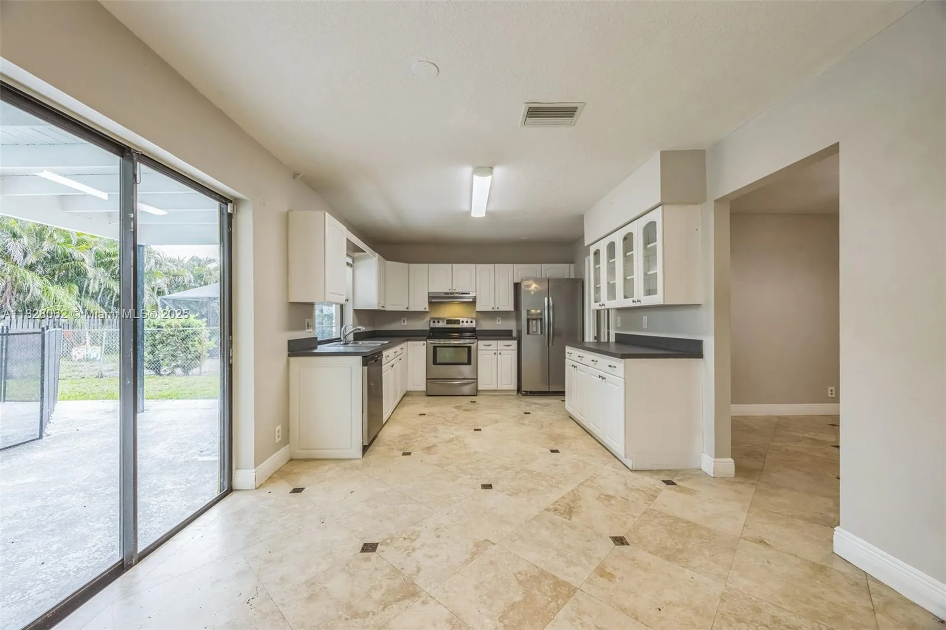 867 Ramblewood Drive Coral Springs FL 33071