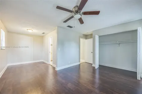 867 Ramblewood Drive Coral Springs FL 33071