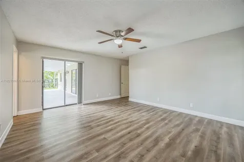 867 Ramblewood Drive Coral Springs FL 33071