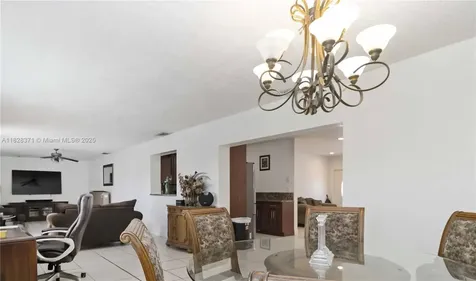 6901 SW 1st Court Pembroke Pines FL 33023
