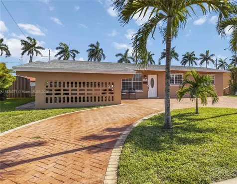 6901 SW 1st Court Pembroke Pines FL 33023