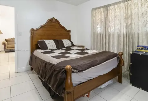 6901 SW 1st Court Pembroke Pines FL 33023