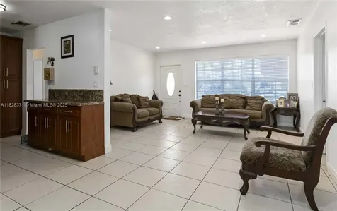 6901 SW 1st Court Pembroke Pines FL 33023