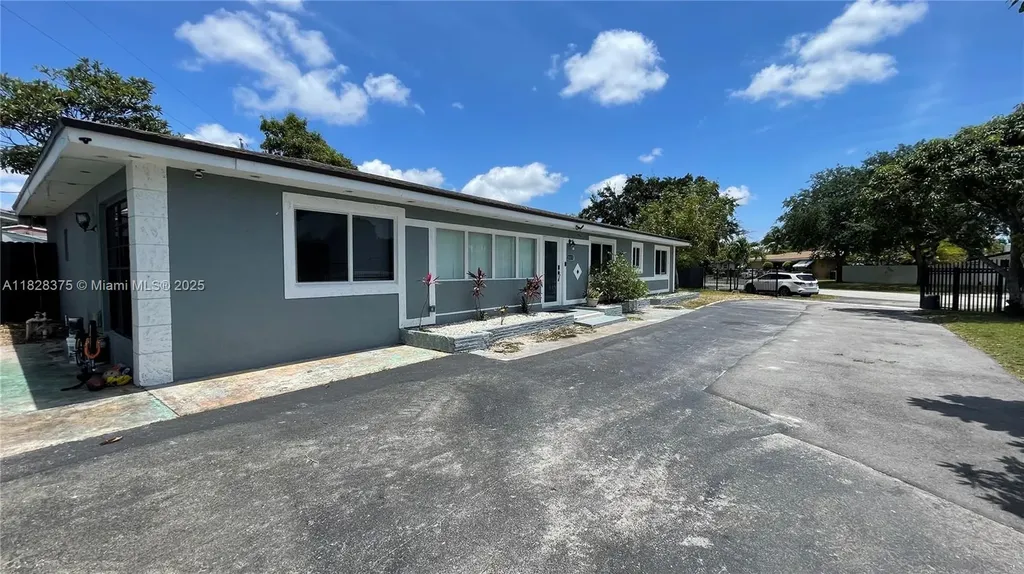 499 W Melrose Circle Fort Lauderdale FL 33312