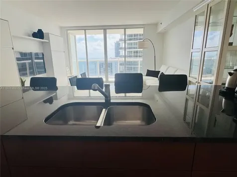 Hallandale Beach FL 33009
