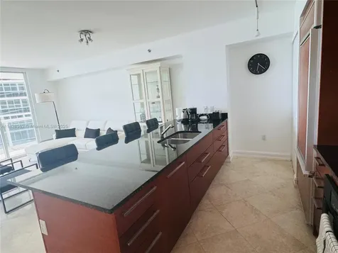Hallandale Beach FL 33009