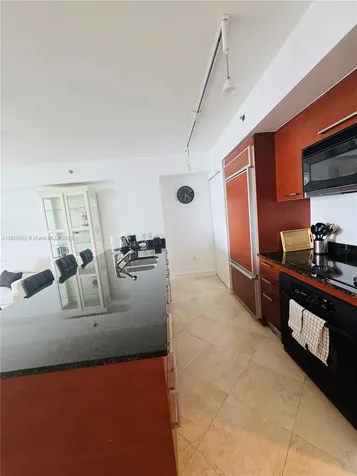 Hallandale Beach FL 33009
