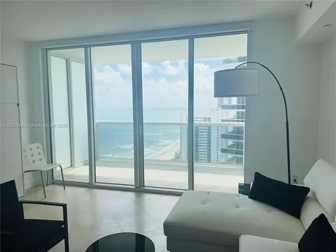 Hallandale Beach FL 33009