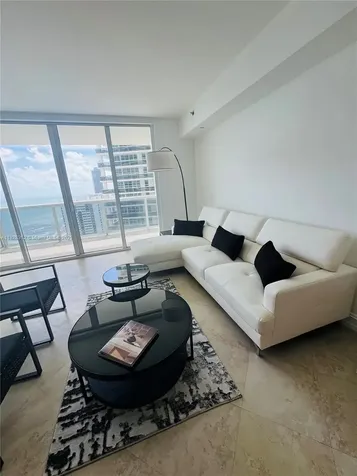 Hallandale Beach FL 33009