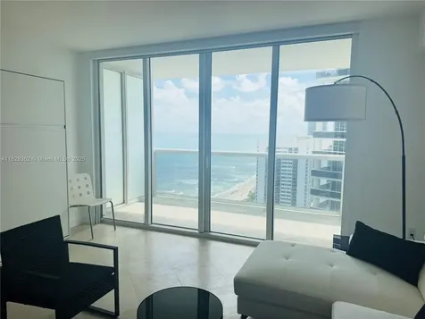 Hallandale Beach FL 33009