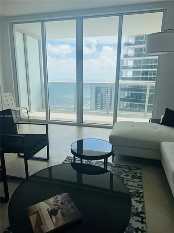 Hallandale Beach FL 33009