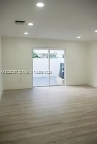976 N 18th Court Hollywood FL 33020
