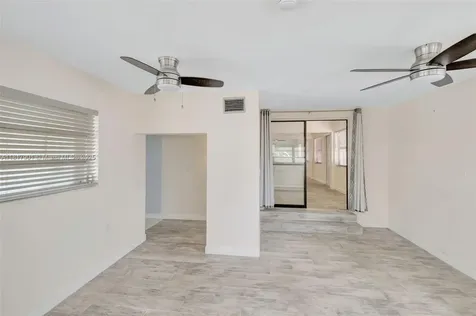 6141 NW 6th Street Miami FL 33126