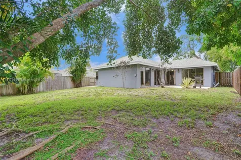 4459 NW 113th Lane Coral Springs FL 33065