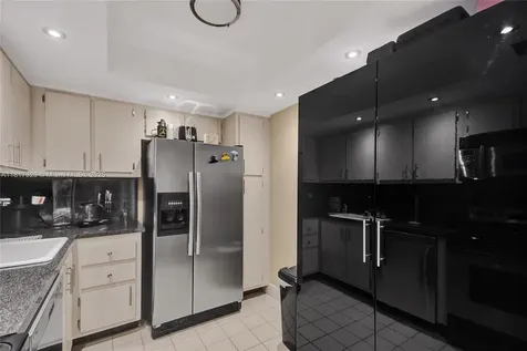 20225 NE 34th Court Aventura FL 33180