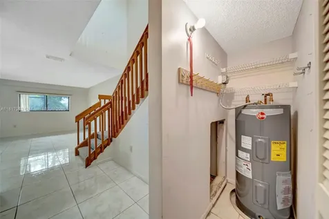 1615 N 14th Terrace Hollywood FL 33020
