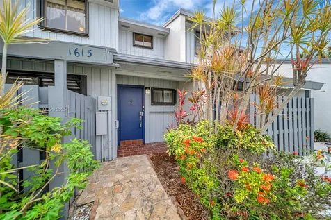 1615 N 14th Terrace Hollywood FL 33020