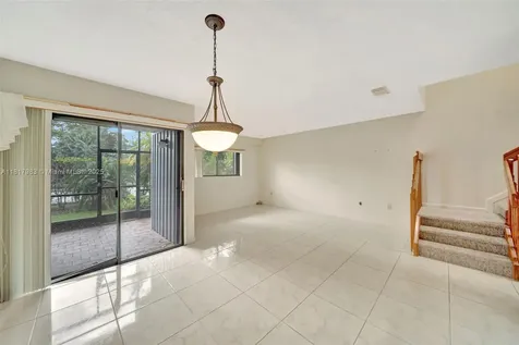 1615 N 14th Terrace Hollywood FL 33020