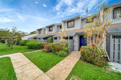 1615 N 14th Terrace Hollywood FL 33020