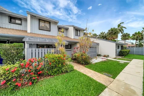 1615 N 14th Terrace Hollywood FL 33020