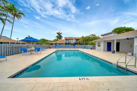 1615 N 14th Terrace Hollywood FL 33020