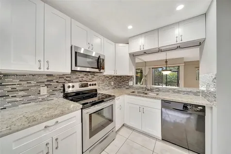 1615 N 14th Terrace Hollywood FL 33020