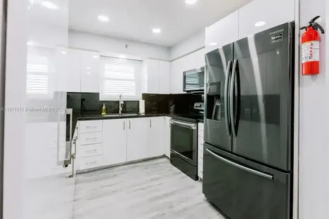1647 NW 29th Avenue Miami FL 33125