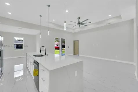 2807 40 Street W Lehigh Acres FL 33971