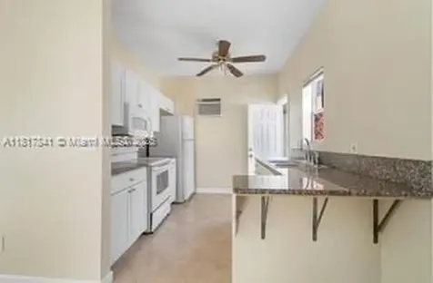 1416 N 2nd Avenue N Lake Worth FL 33460