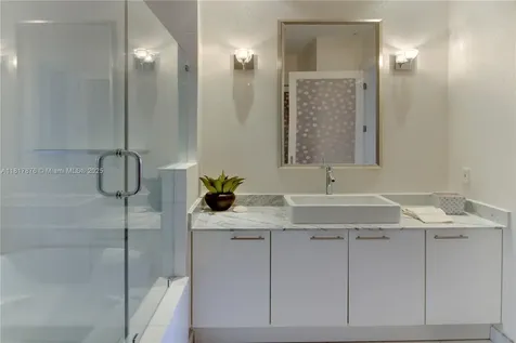 2001 Meridian Avenue Miami Beach FL 33139