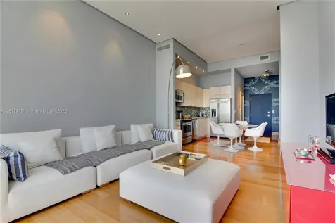 2001 Meridian Avenue Miami Beach FL 33139