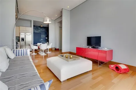2001 Meridian Avenue Miami Beach FL 33139