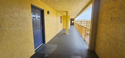 14921 SW 82nd Lane Miami FL 33193