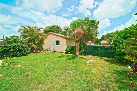10471 SW 174th Terrace Miami FL 33157