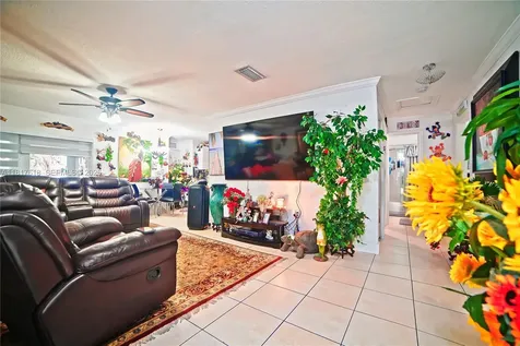 10471 SW 174th Terrace Miami FL 33157