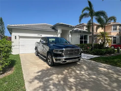 7714 NW 70th Way Parkland FL 33067