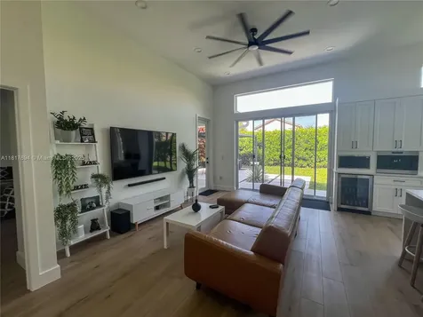 7714 NW 70th Way Parkland FL 33067