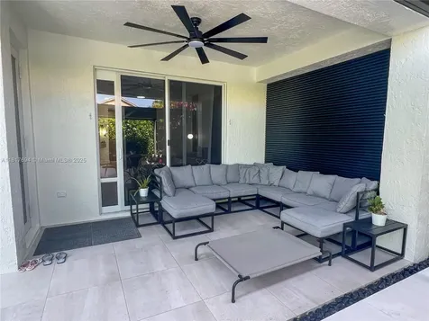 7714 NW 70th Way Parkland FL 33067