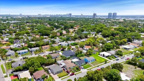 930 34th Street West Palm Beach FL 33407