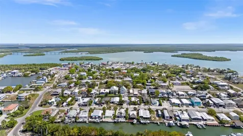648 E Palm Drive Marco Island FL 34140