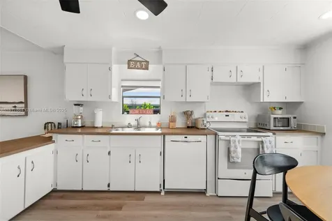 648 E Palm Drive Marco Island FL 34140