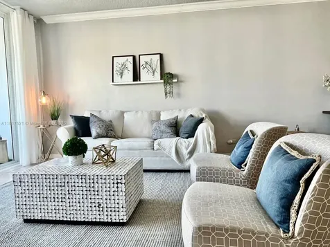 5601 Collins Avenue Miami Beach FL 33140