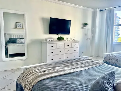 5601 Collins Avenue Miami Beach FL 33140