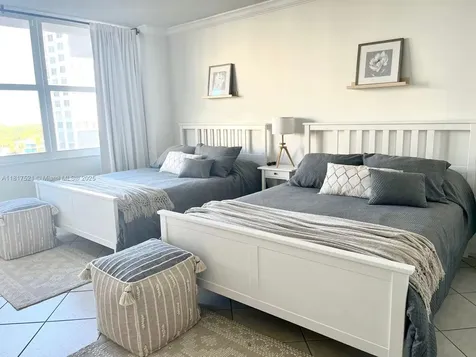 5601 Collins Avenue Miami Beach FL 33140