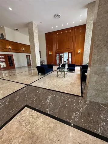5601 Collins Avenue Miami Beach FL 33140